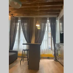 Apartamento Charming Saint Germain Odeon Luxembourg, París