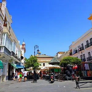 https://apartamento-plaza-san-roque.es-andalucia.com